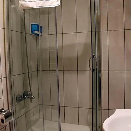 Otel The *